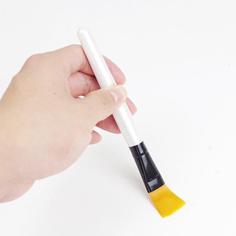 Wholesale Mask Brush White Handle Transparent Soft Hair Beauty Tools Makeup.